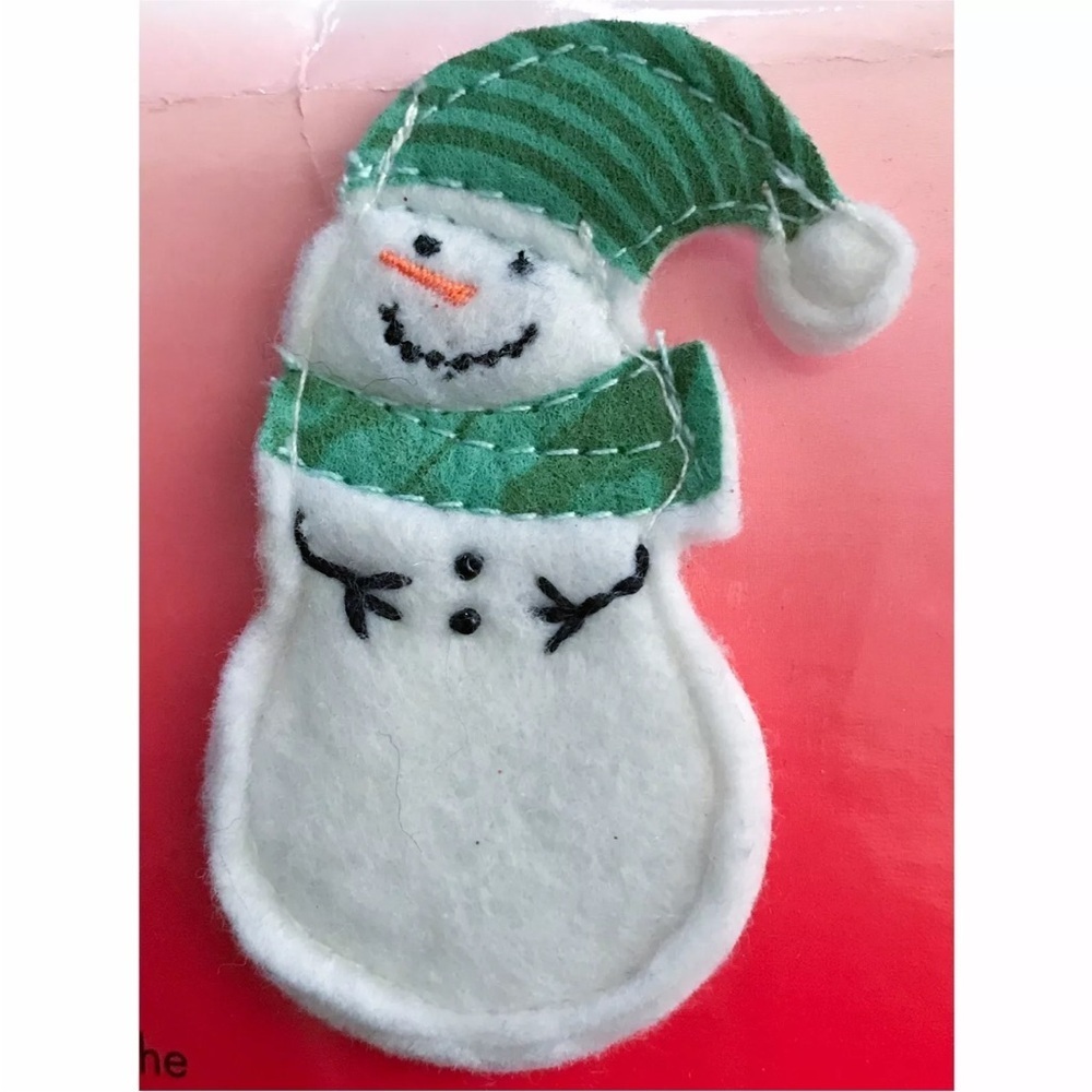 Hallmark Happy Snowman Felt Pin Brooch Christmas Kitsch Whimsical Winter Fun